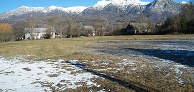 Terrain seul à Chabottes en Hautes-Alpes (05) de 400 m² à vendre au prix de 65600€ - 1