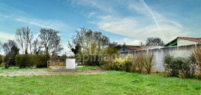 Terrain seul à Vérines en Charente-Maritime (17) de 296 m² à vendre au prix de 78000€ - 3