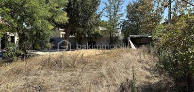 Terrain seul à Morières-lès-Avignon en Vaucluse (84) de 532 m² à vendre au prix de 147000€ - 2