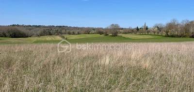 Terrain seul à Pressignac-Vicq en Dordogne (24) de 3405 m² à vendre au prix de 27000€ - 1