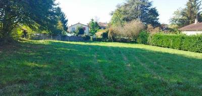 Terrain seul à Pranzac en Charente (16) de 1393 m² à vendre au prix de 47000€ - 2