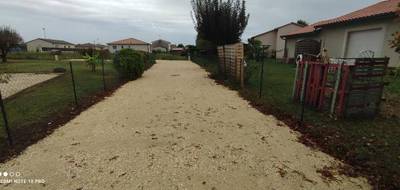Terrain seul à Saint-Pierre-d'Eyraud en Dordogne (24) de 902 m² à vendre au prix de 44000€ - 1