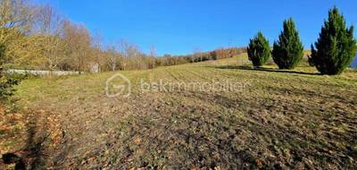 Terrain seul à Issoire en Puy-de-Dôme (63) de 2944 m² à vendre au prix de 269000€ - 4