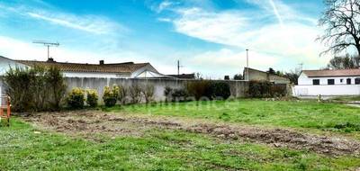 Terrain seul à Vérines en Charente-Maritime (17) de 296 m² à vendre au prix de 76000€ - 1