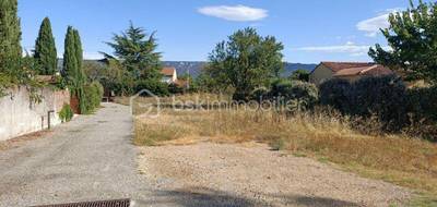 Terrain seul à Charleval en Bouches-du-Rhône (13) de 639 m² à vendre au prix de 169000€ - 1