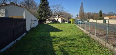 Terrain seul à Puymoyen en Charente (16) de 400 m² à vendre au prix de 45000€ - 1