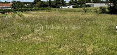 Terrain seul à Barro en Charente (16) de 5270 m² à vendre au prix de 85900€ - 3