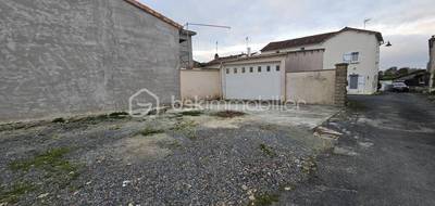 Terrain seul à Beugnon-Thireuil en Deux-Sèvres (79) de 153 m² à vendre au prix de 13000€ - 2